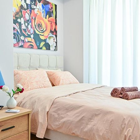 Beautiful New Apartment 5 Min From Piraeus Port Exterior photo
